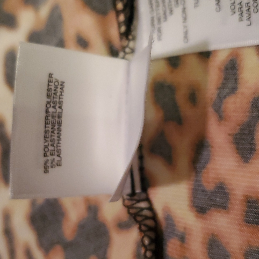 Anne Klein Animal Print Blouse - Picture 6 of 6